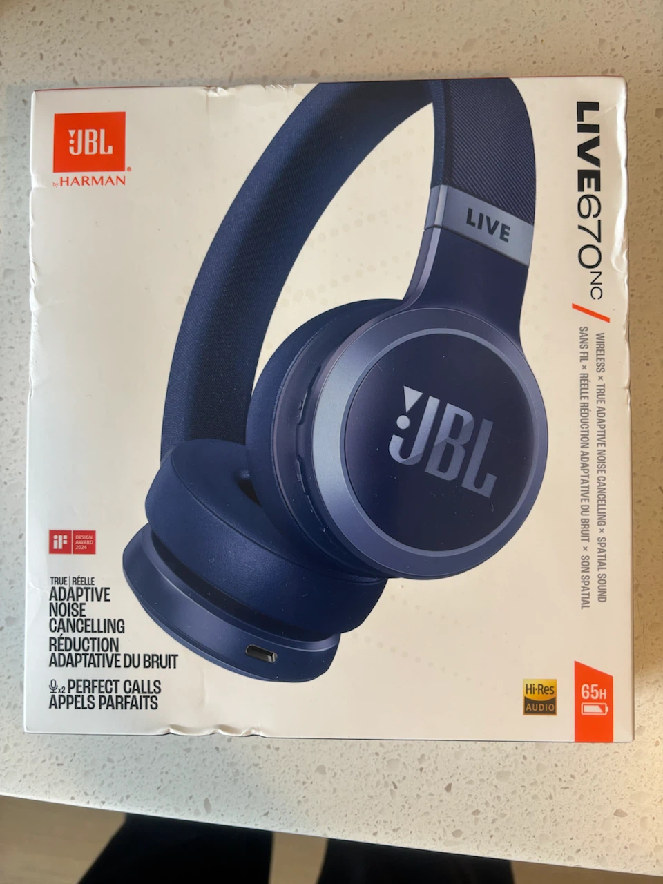 JBL LIVE 670NC Wireless Headphones