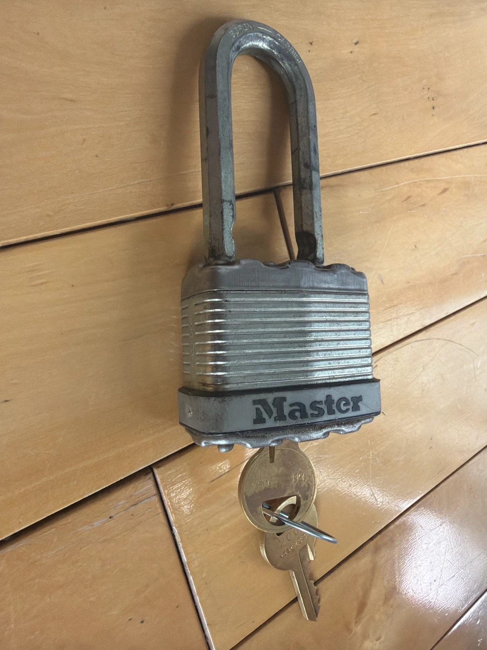 Master Lock Padlock with 2 Keys - photo 4