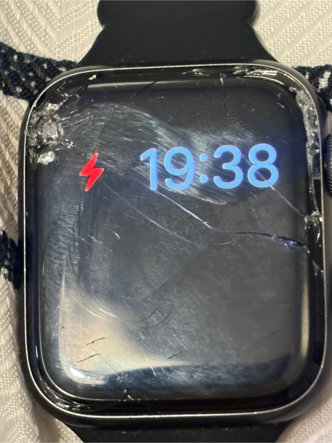 Apple Watch SE - photo 2