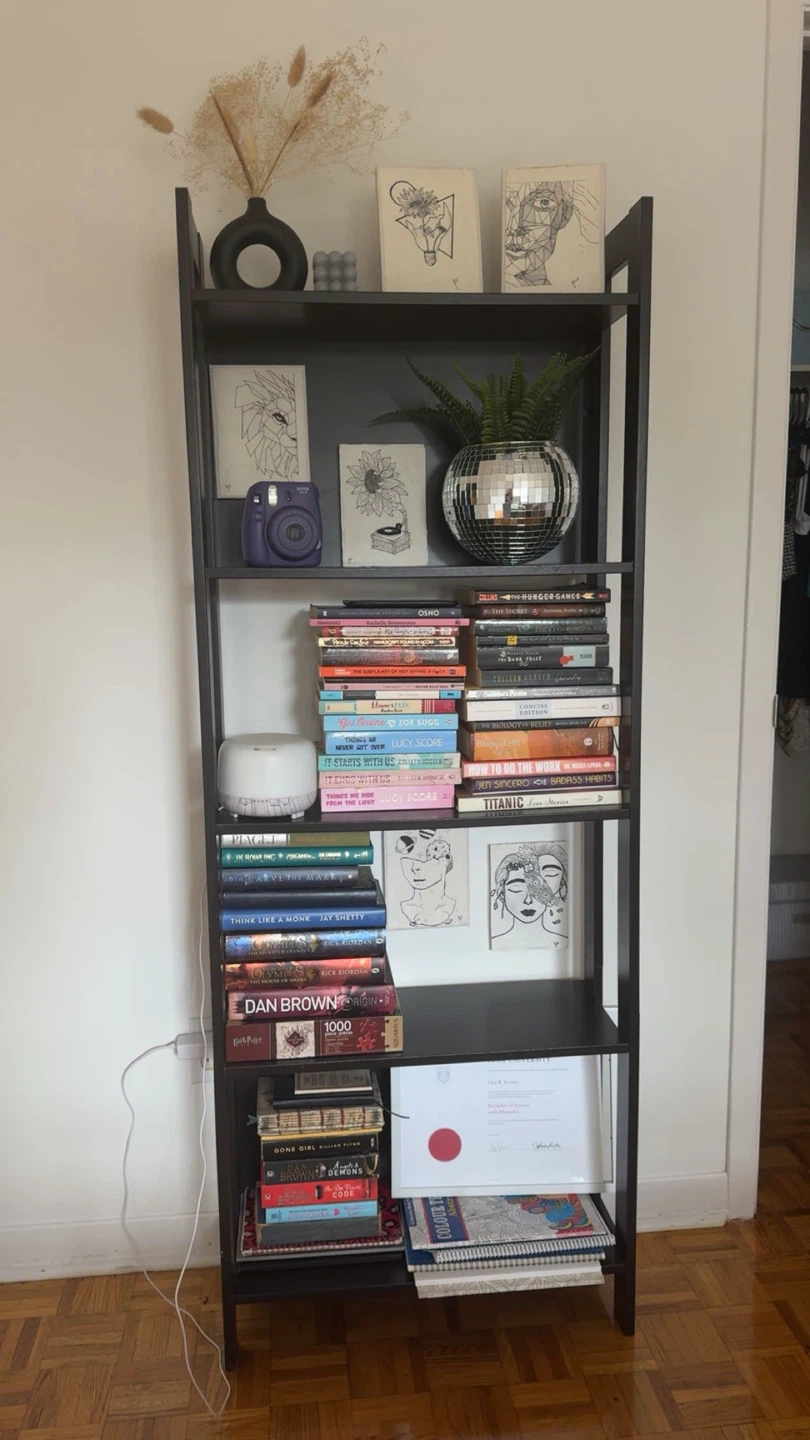 Bookshelf