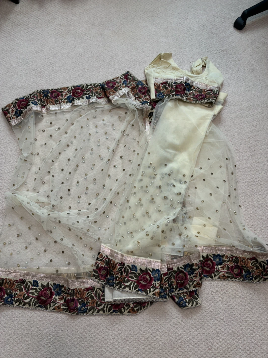 Cream and Navy Embroidered Saree Blouse with Dupatta - photo 5