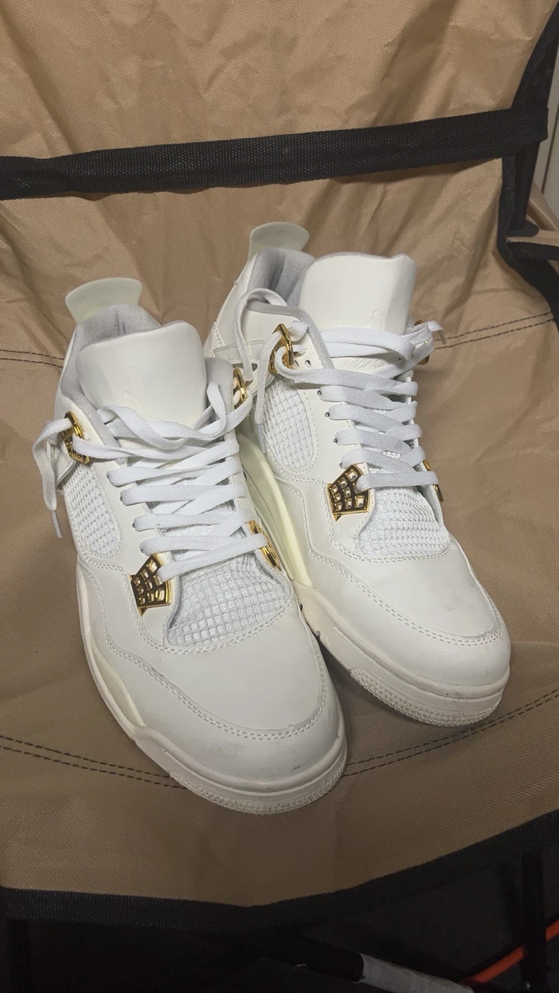 Air Jordan 4 Retro Sneakers