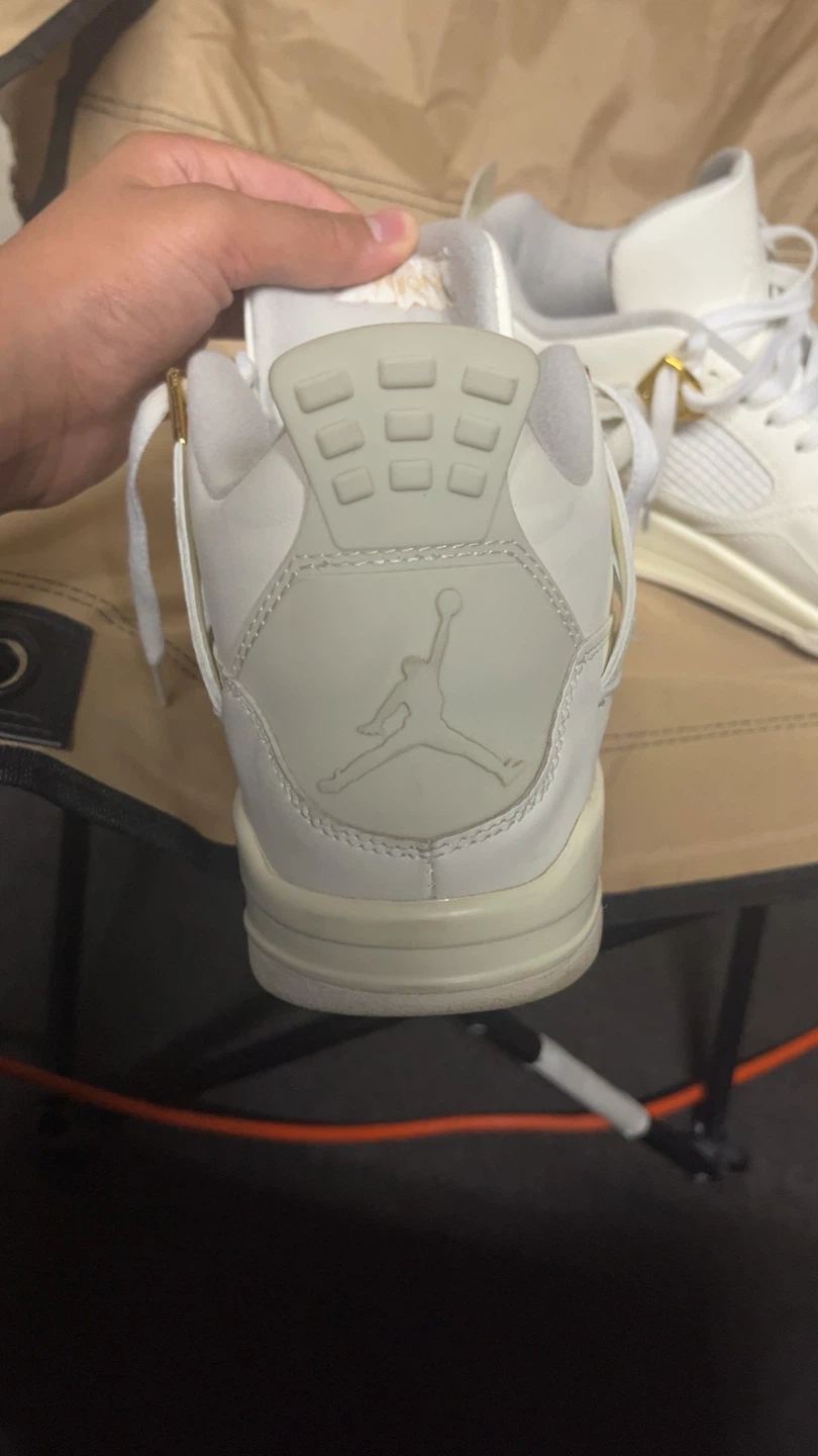 Air Jordan 4 Retro Sneakers - photo 2