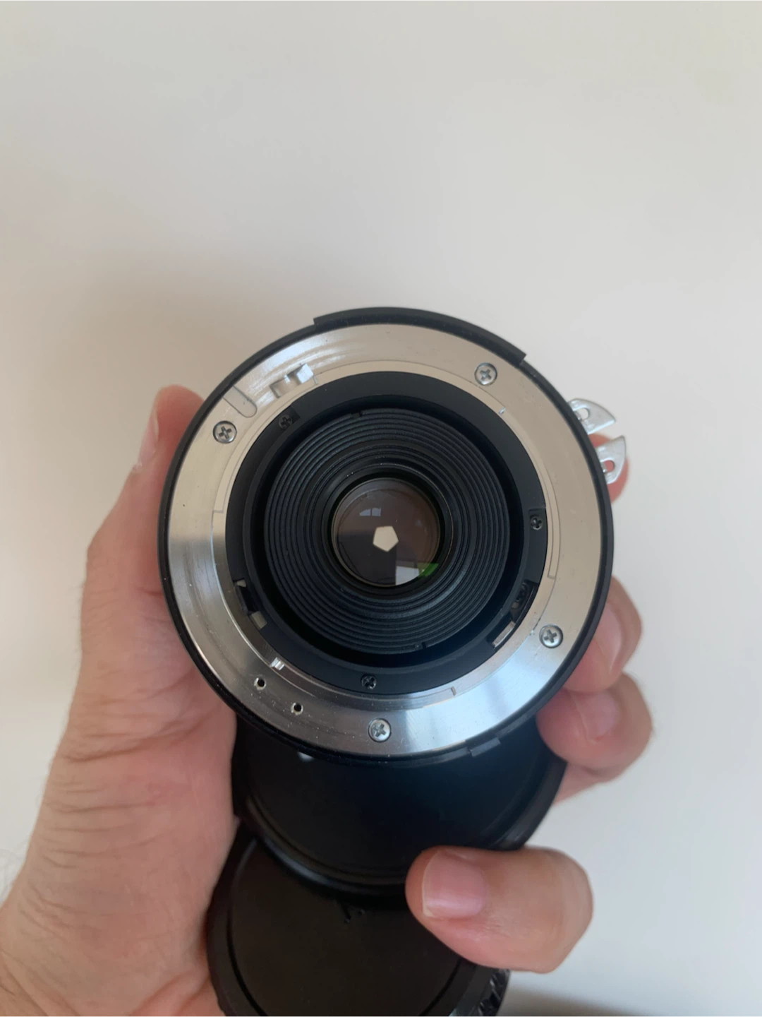Cosina 20mm f/3.8 MC Wide Angle Lens - photo 4