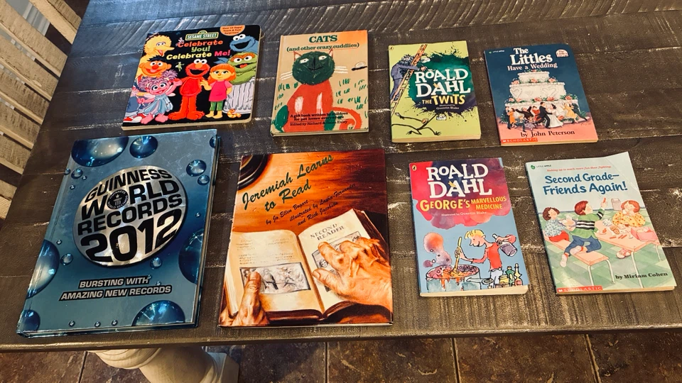 8 kids hardcover/softcover books
