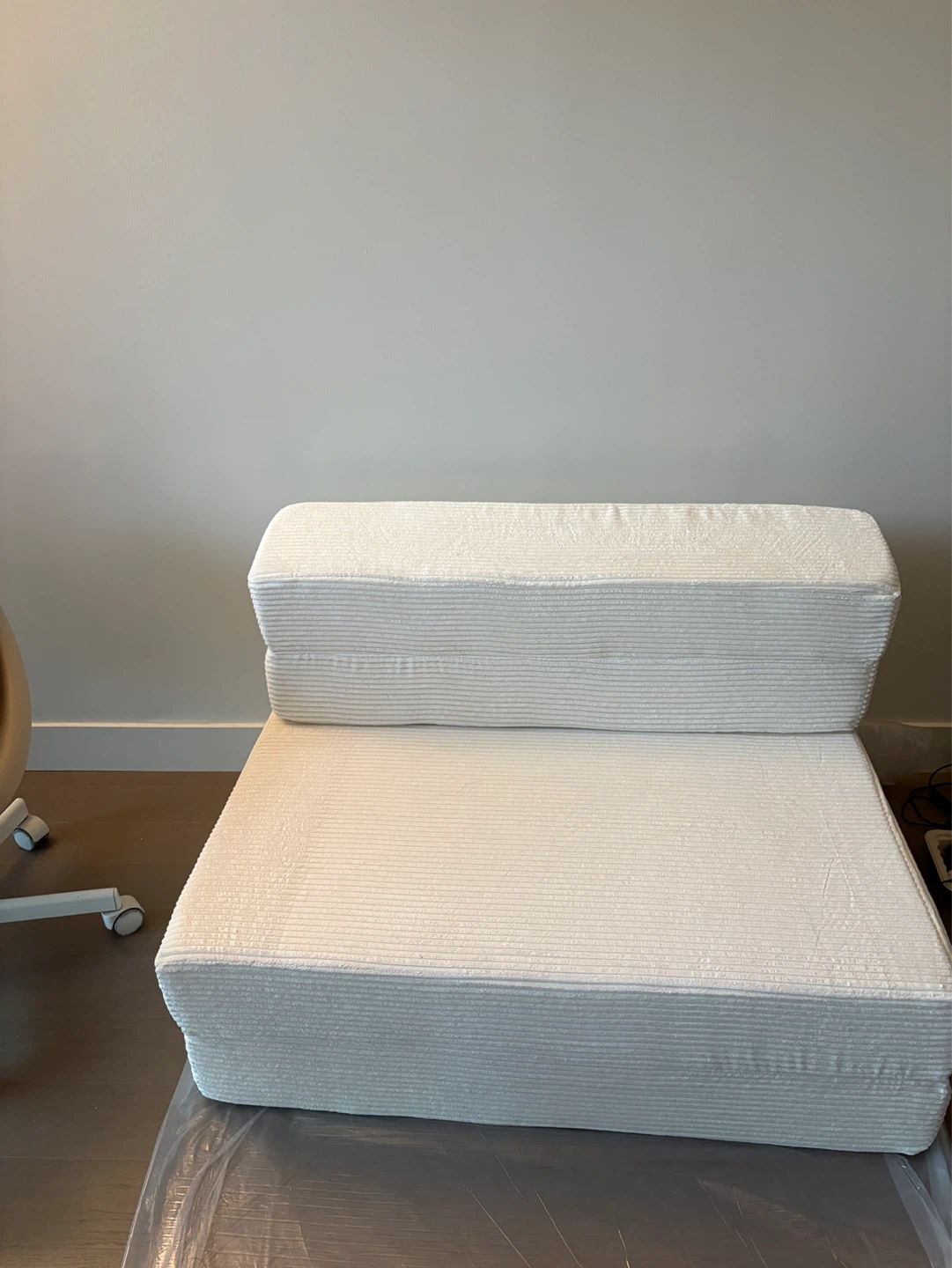 White Foldable Foam Sleeper Couch twin