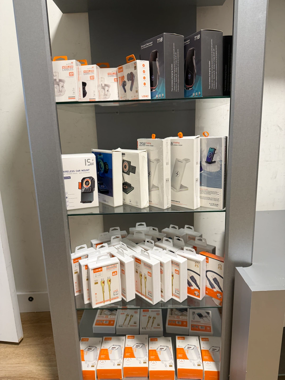 Electronics accessories wholesale - photo 3