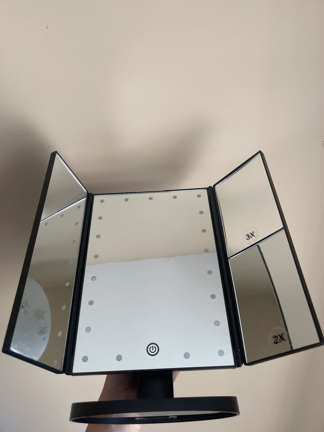 Tri-fold led light Makeup Mirror - photo 2