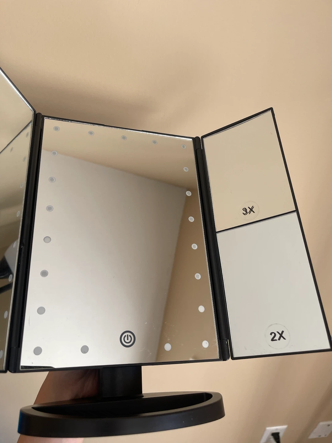 Tri-fold led light Makeup Mirror - photo 3
