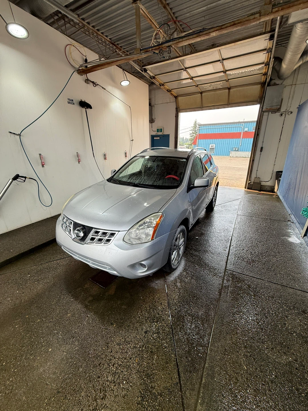 Silver Nissan Rogue SUV 2012 - photo 5