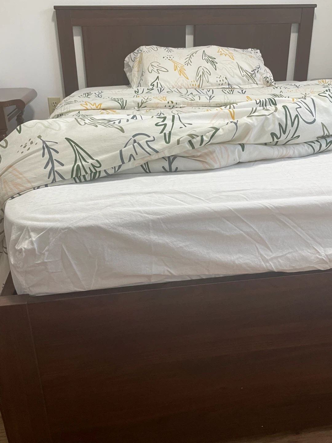 IKEA Double Wood Bed Frame with Headboard – Excellent Condition - photo 2
