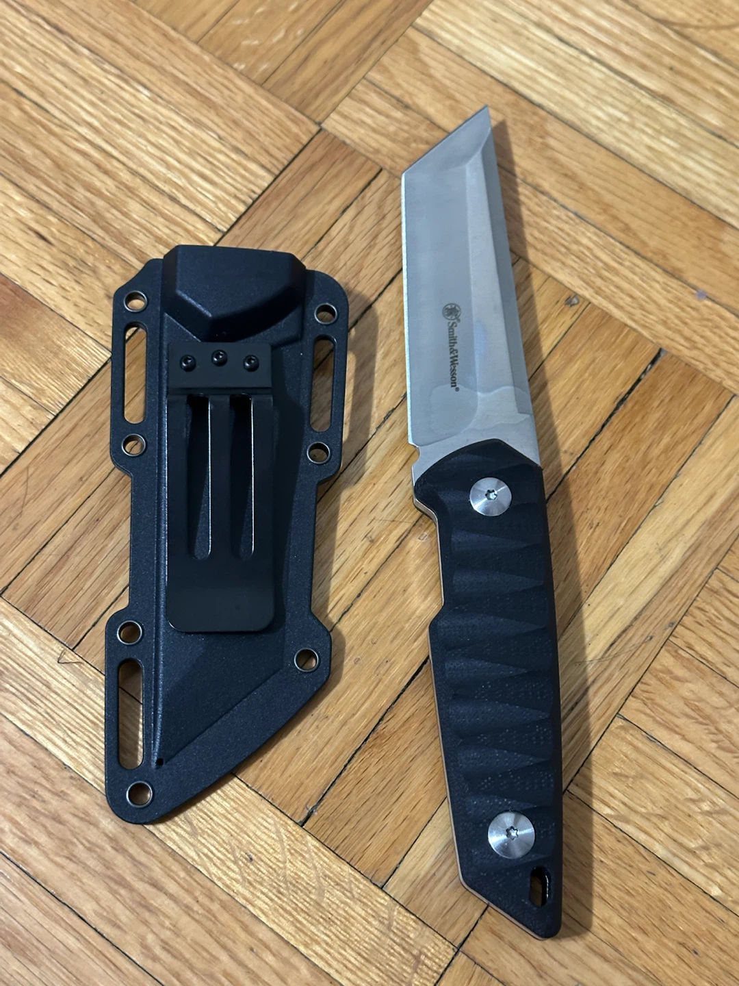 Smith & Wesson 24-7 Folding Knife with Sheath