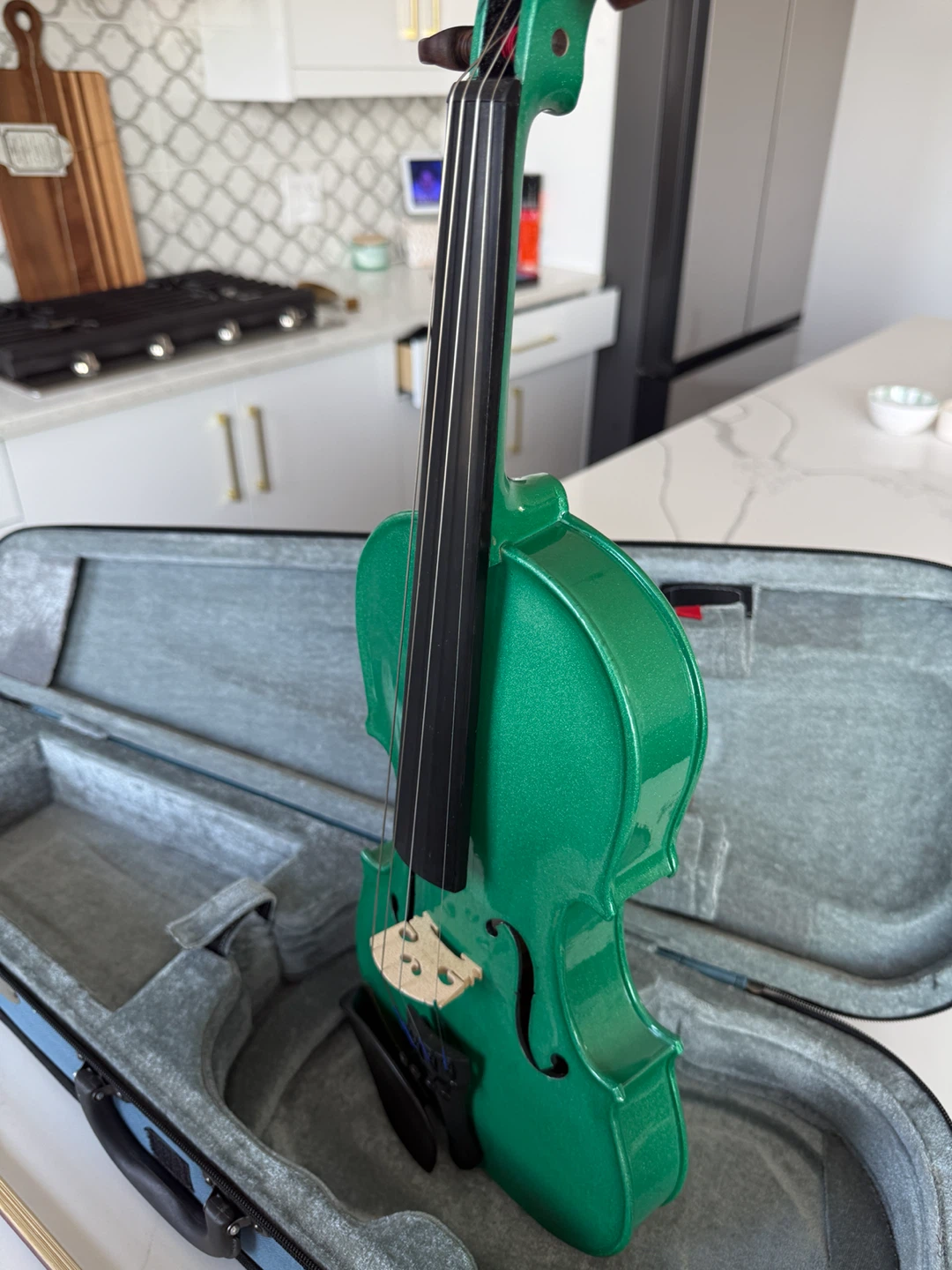 green violin with case and bow - photo 4