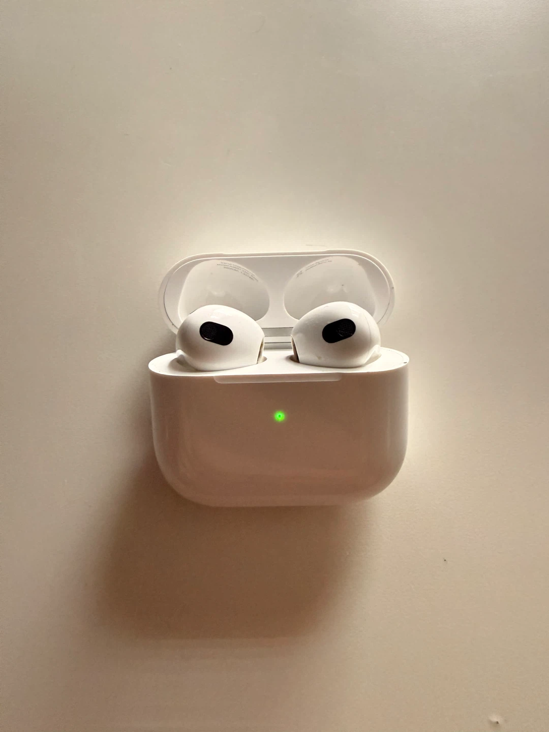 Apple AirPods 3rd Generation with Charging Case