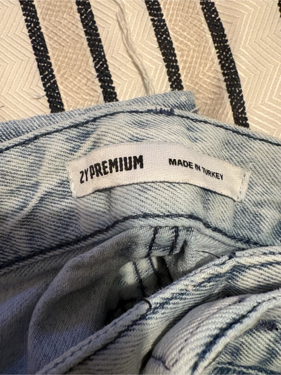 ZY Premium Light Wash Ripped Jeans - photo 5