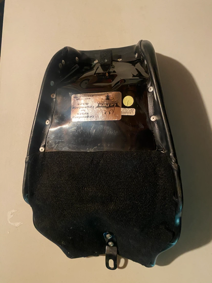 Le Pera Legendary Solo Seat for Harley Davidson - photo 2