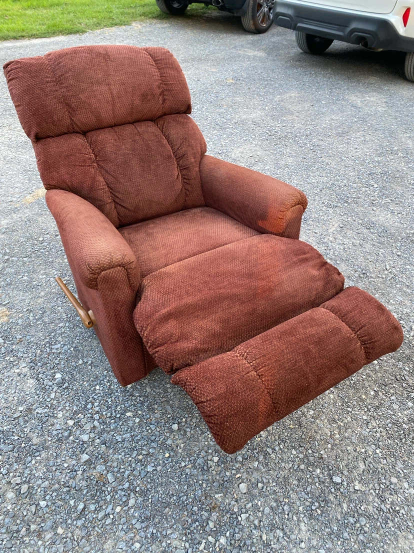 Chestnut brown La-Z-Boy Rocking Recliner (CAN DELIVER) - photo 5
