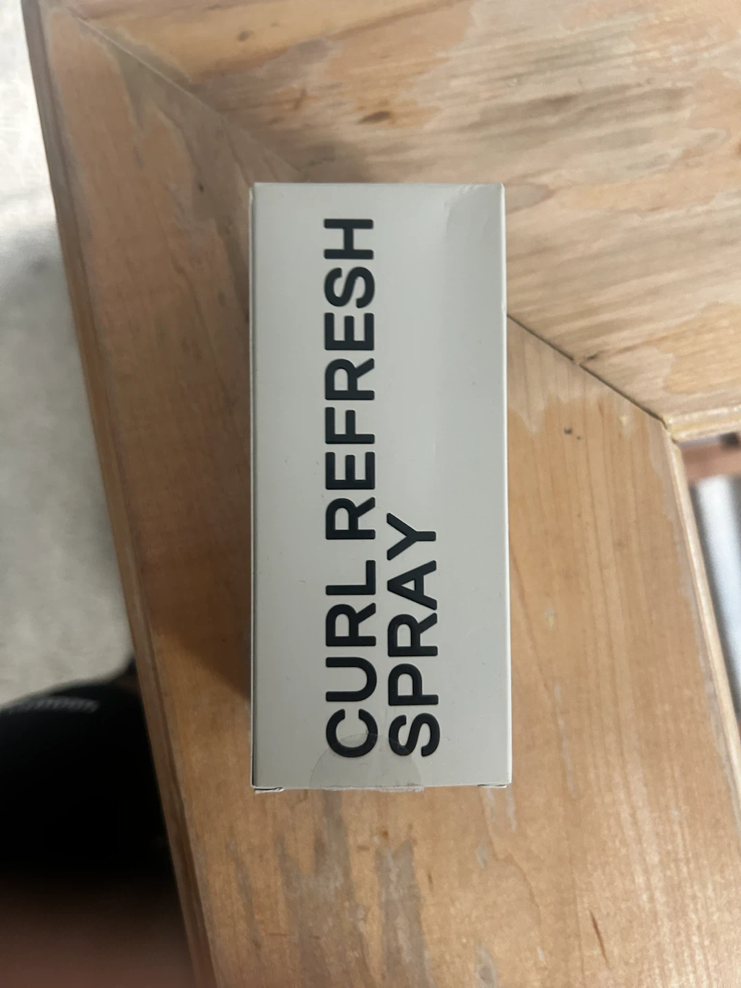 Based Curl Refresh Spray