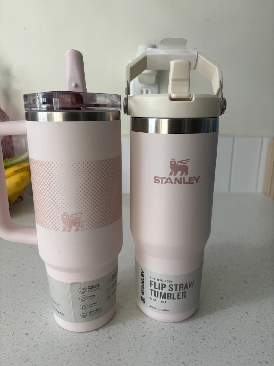 Stanley The IceFlow Flip Straw Tumbler & Quencher Tumbler - Pink