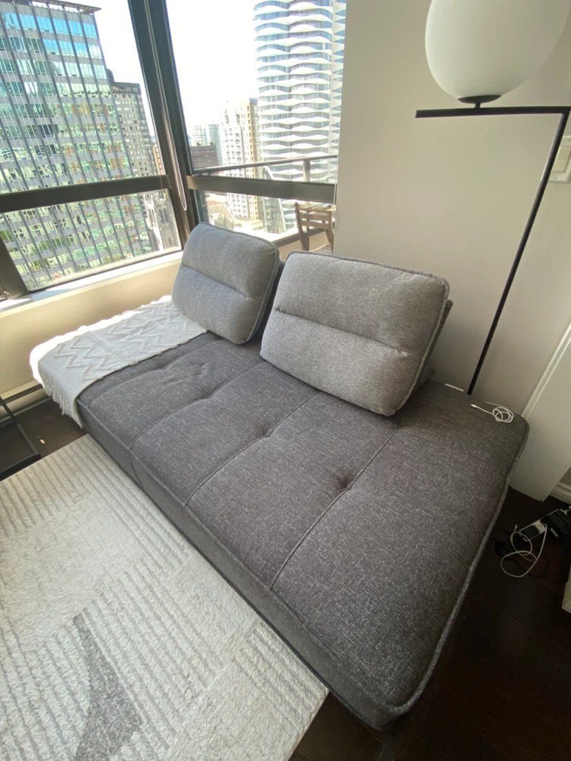 Structube chamaleon sofa bed - photo 3