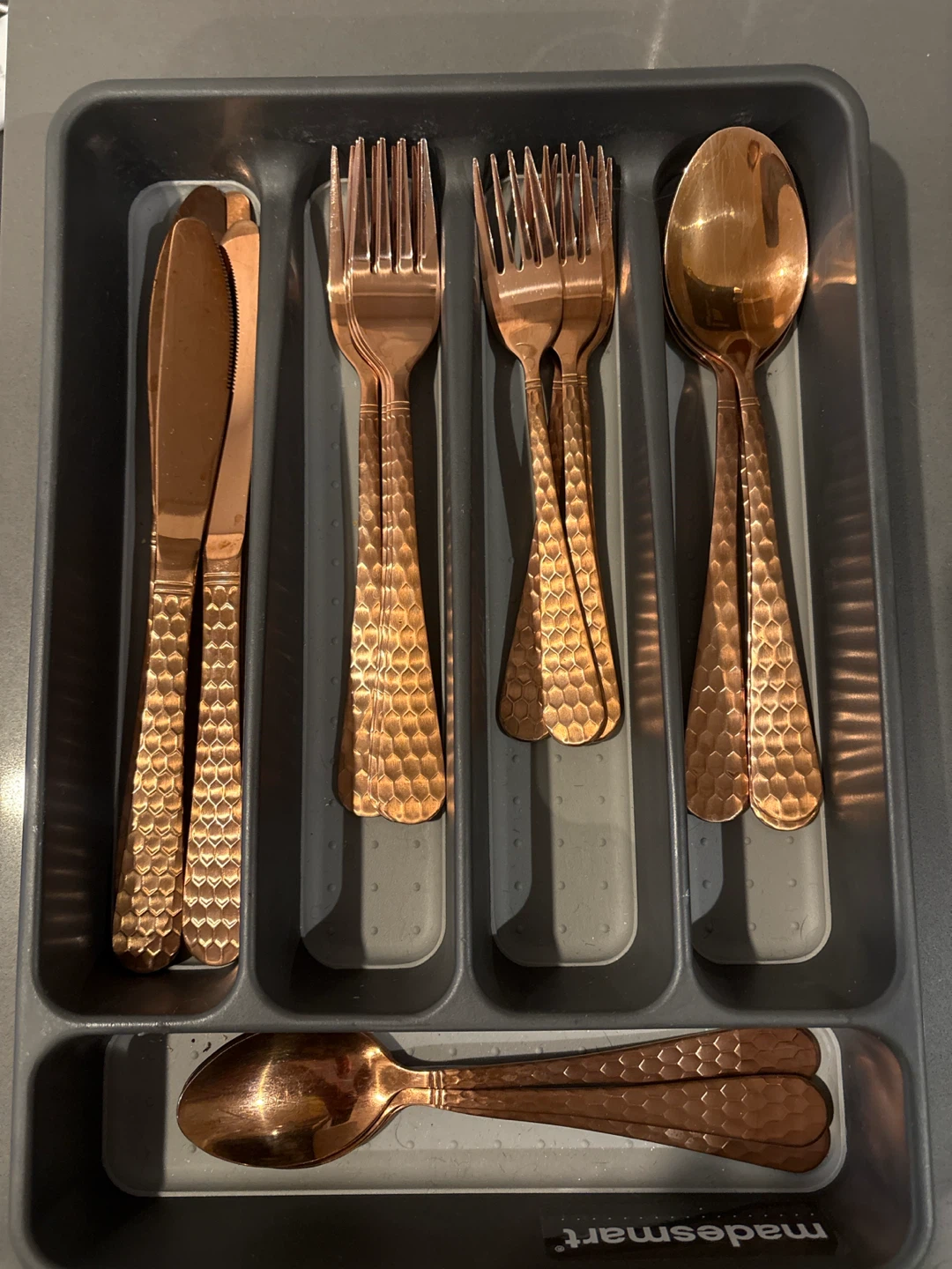 Rose Gold Cutlery Set with Utensil Tray