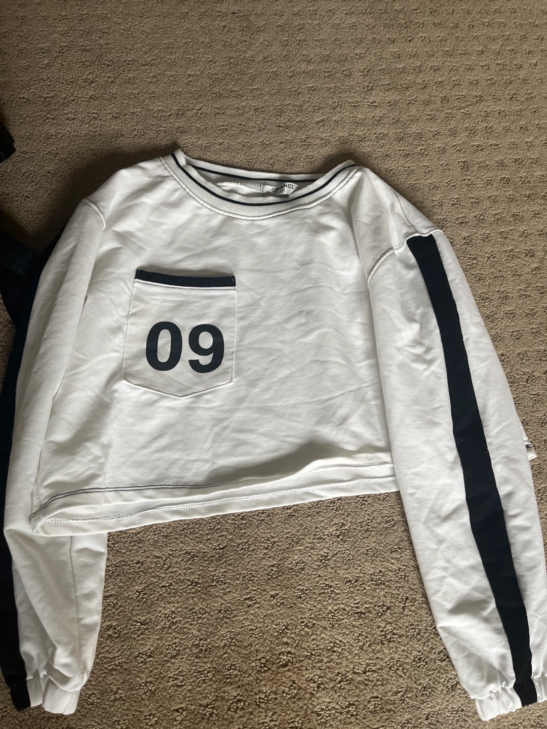 White Cropped Sweatshirt with "09" Pocket Chanel