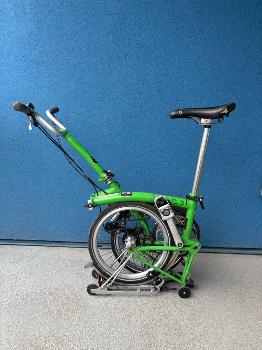 Brompton Folding Bicycle, 2-speed - photo 3