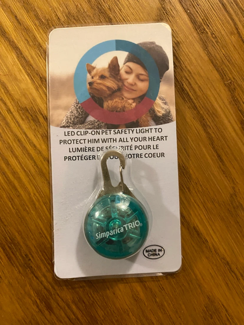 Clip-on pet safety light