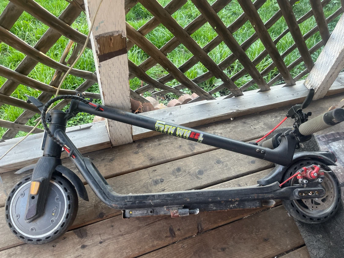 5TH Wheel V30PRO Electric Scooter - photo 2