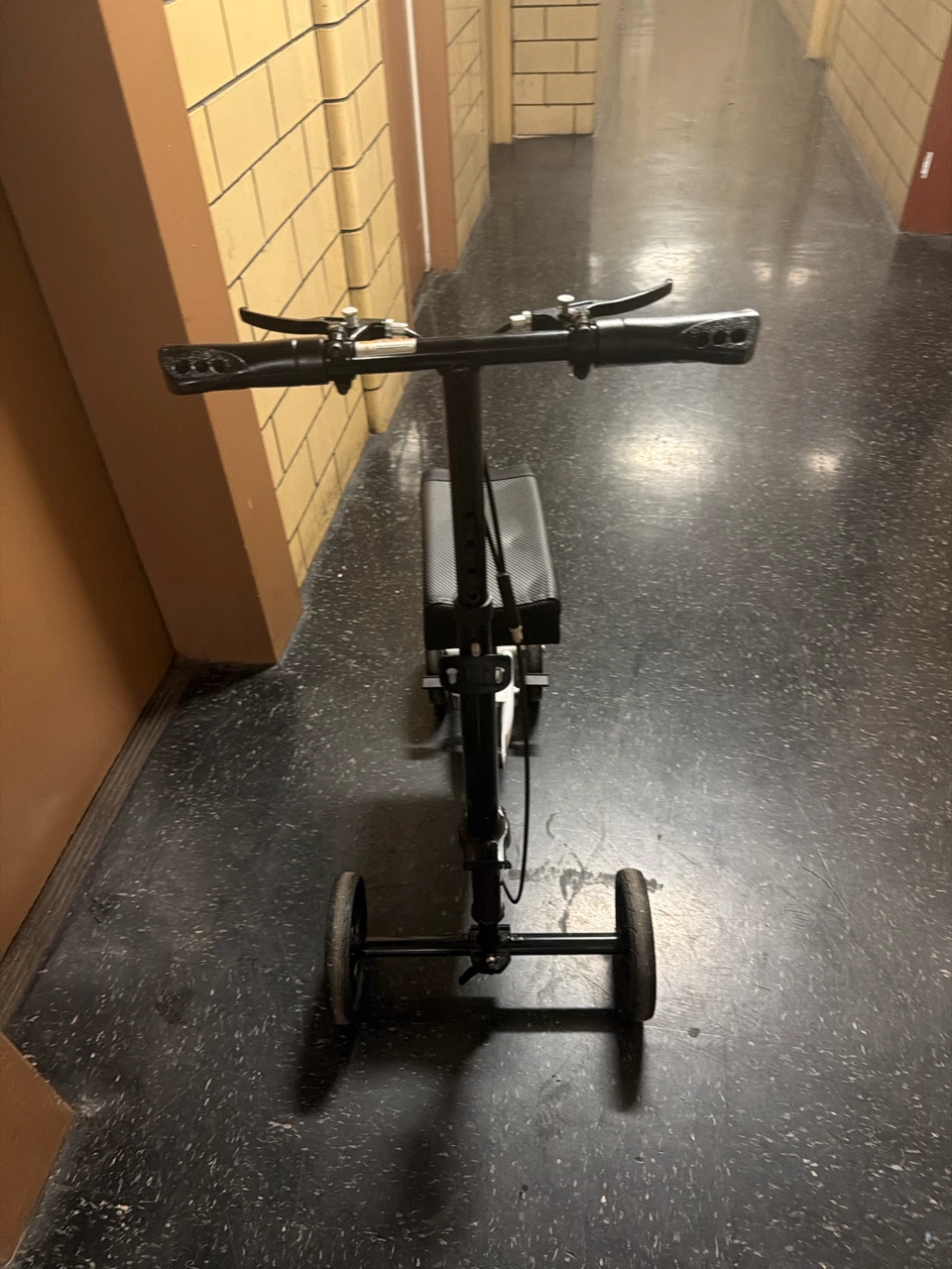 Knee Walker Scooter - photo 2