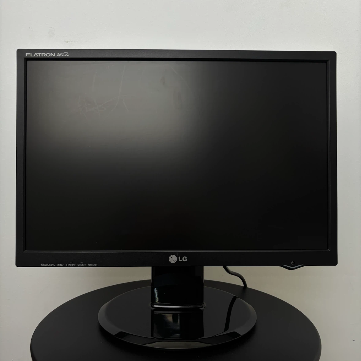 LG Monitor, Keyboard, Mouse & Sony Speakers - photo 2