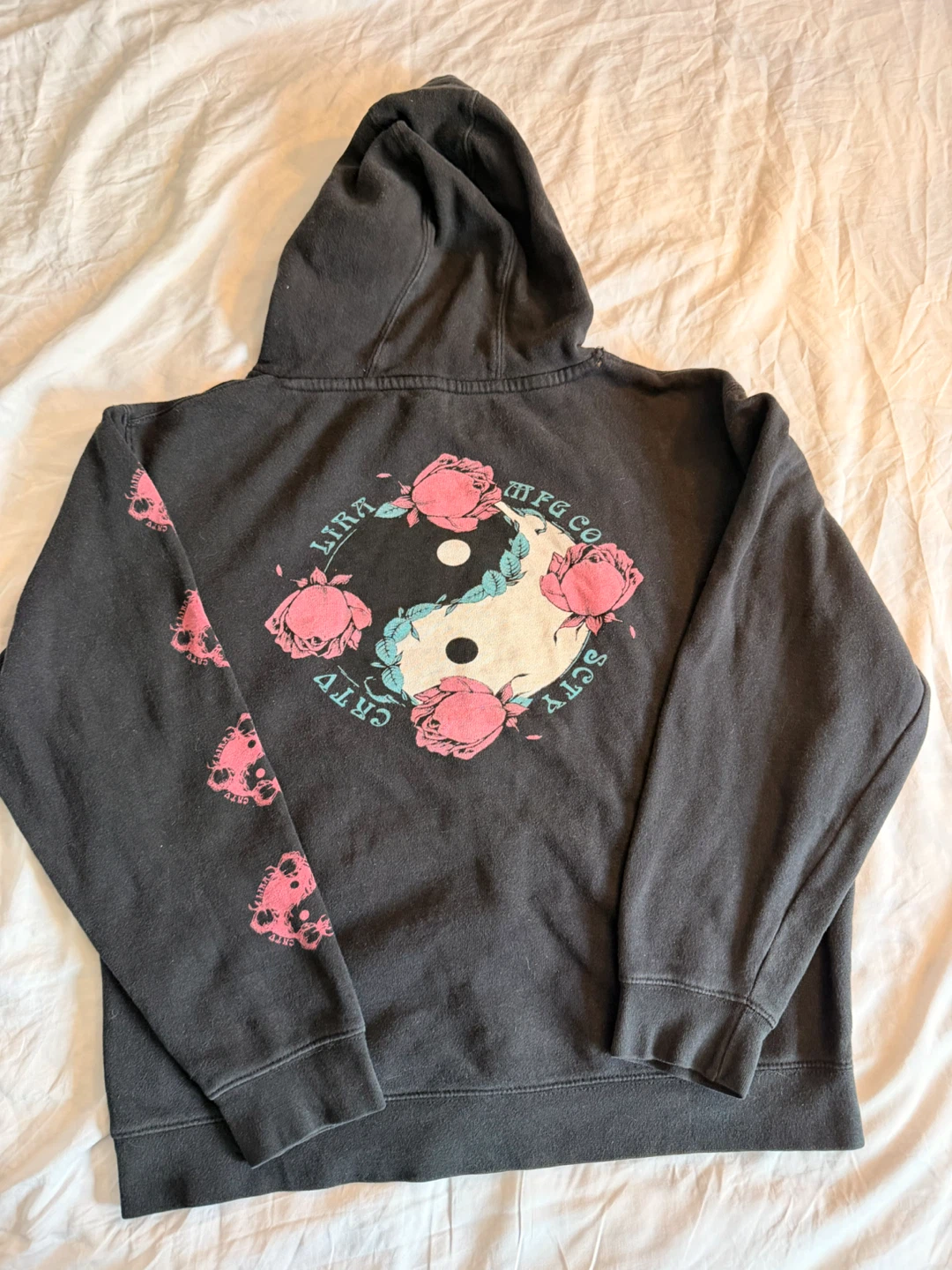 LIRA MFG CO. Yin Yang Rose Hoodie - photo 2