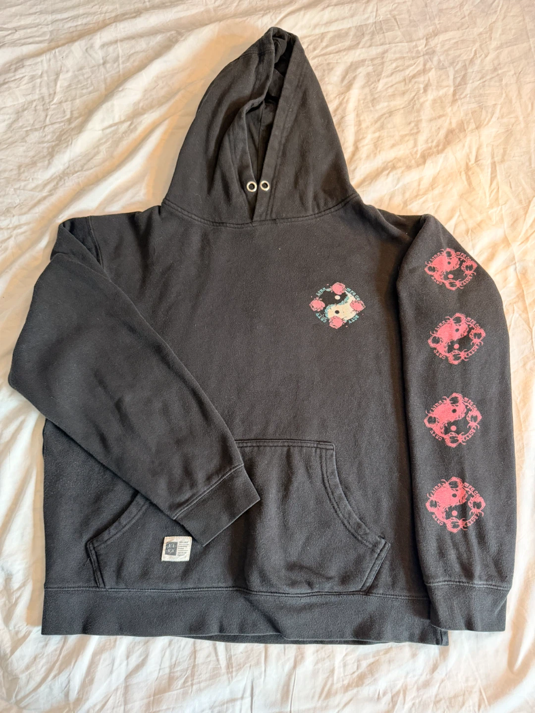 LIRA MFG CO. Yin Yang Rose Hoodie - photo 3