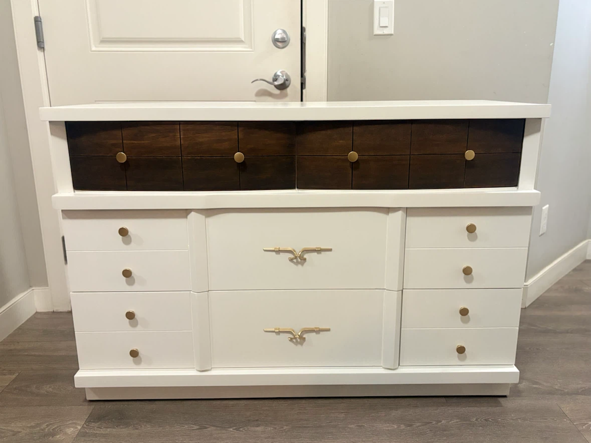 J.W. Kilgour Dresser - photo 2
