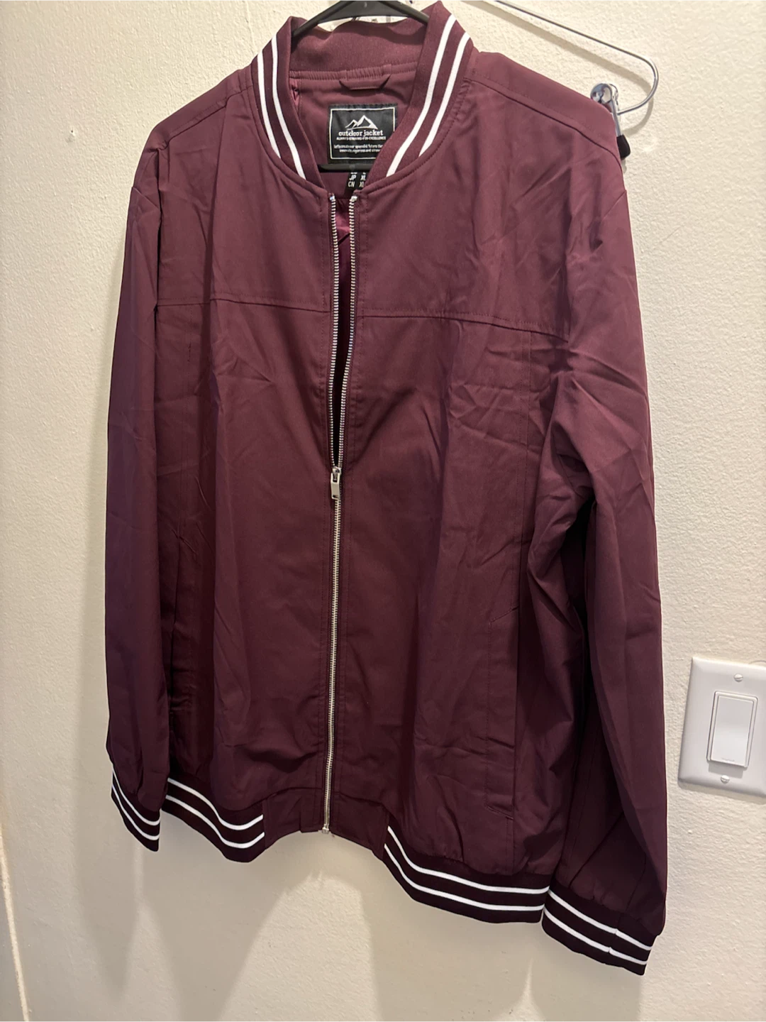 NEW-Size XLMaroon Bomber Jacket
