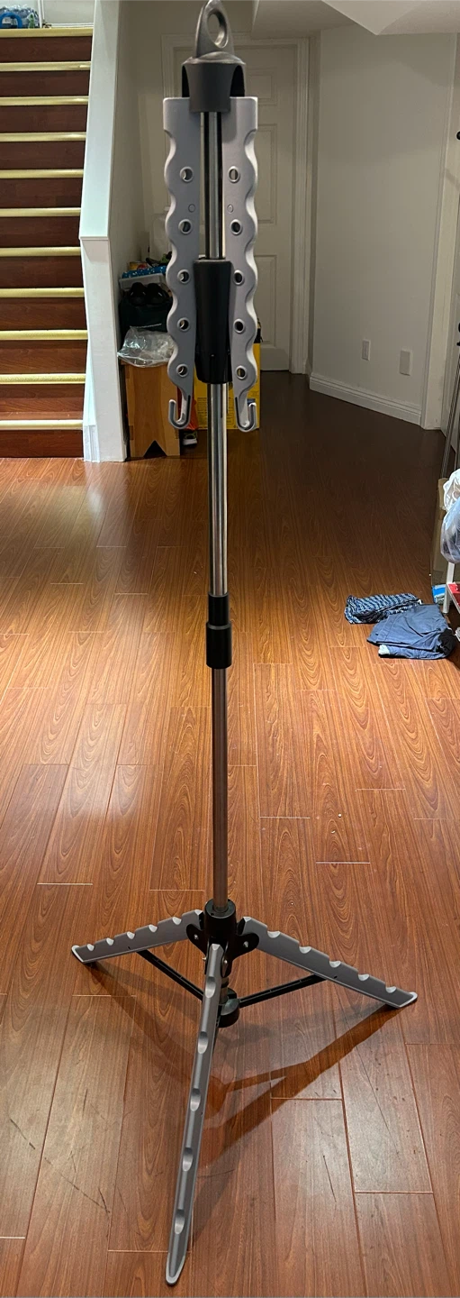 Adjustable Metal Cloth Rack