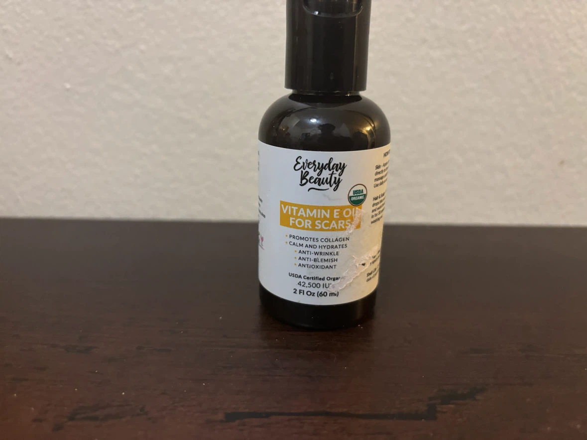 NEW/Everyday Beauty Vitamin E Oil for Scars 2 Fl Oz