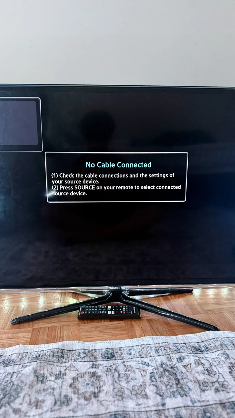 Samsung Smart TV with Remote and cable. - photo 4