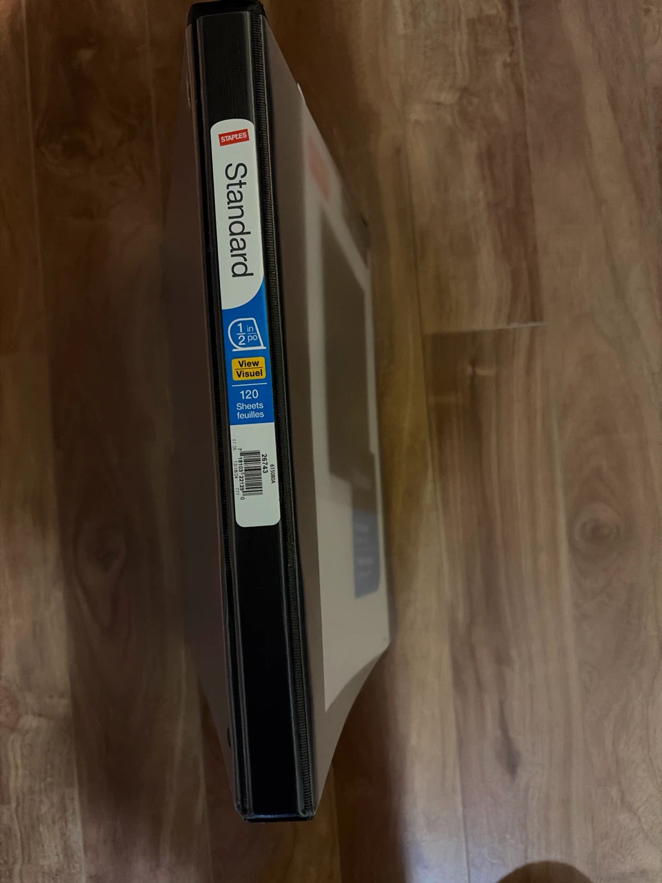 Staples Standard 1.5 inch Ring Binder - photo 2