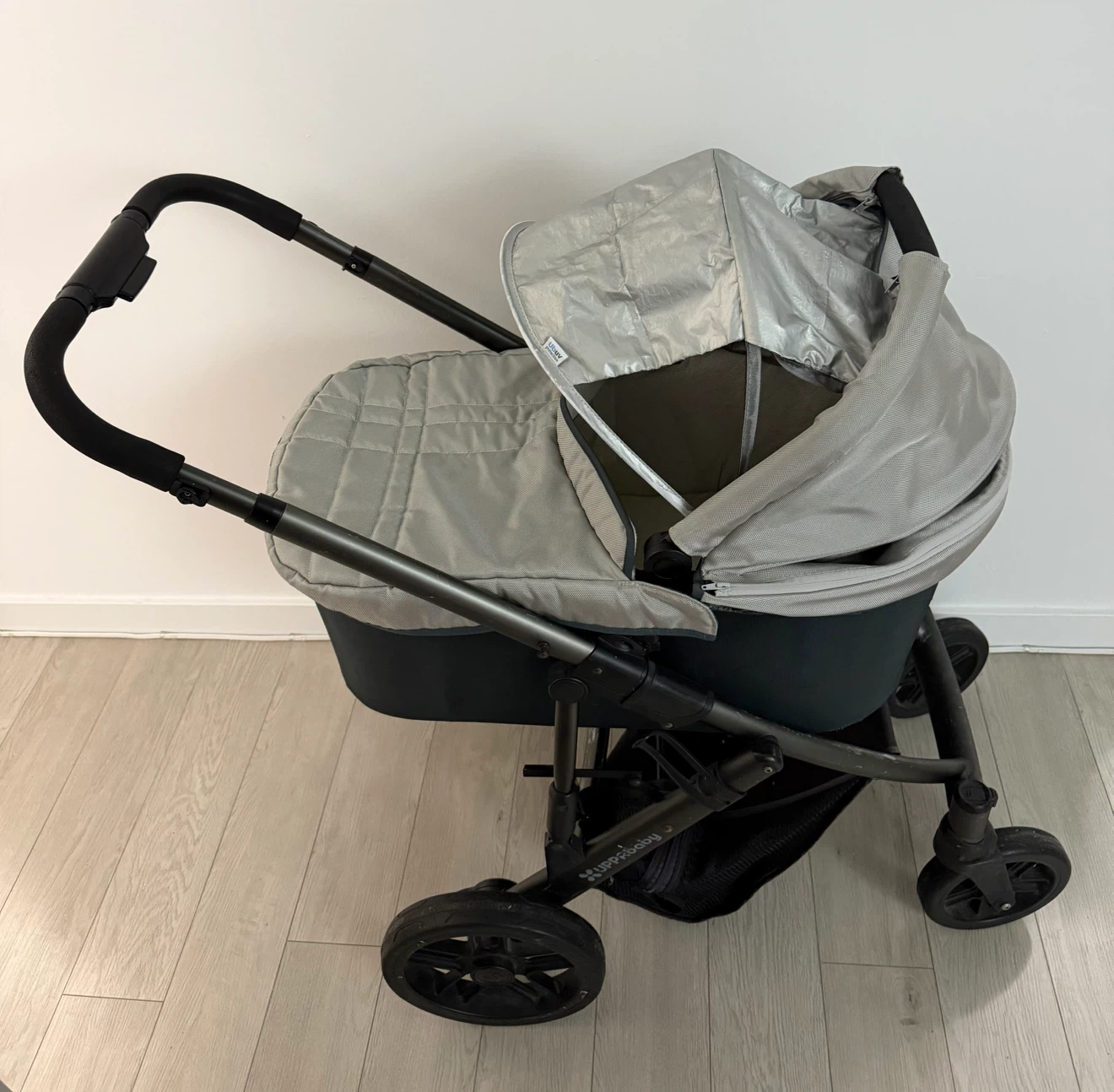 UPPAbaby Vista Stroller Frame + Bassinet (2014 Model)