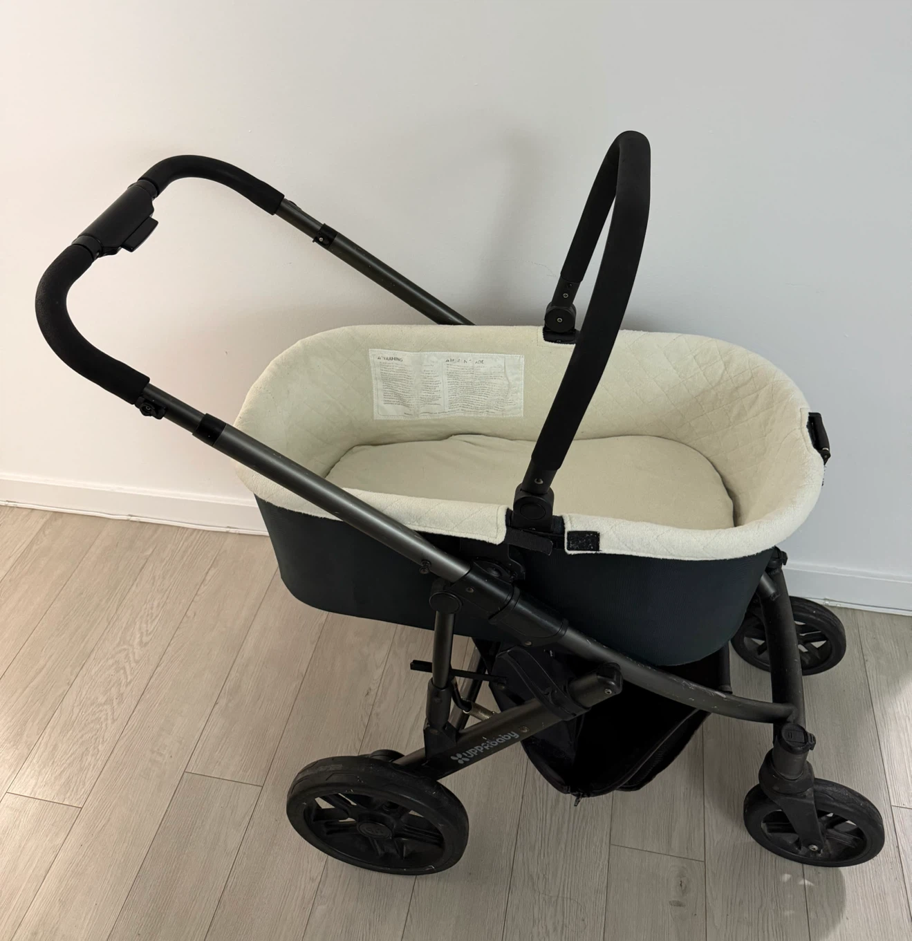 UPPAbaby Vista Stroller Frame + Bassinet (2014 Model) - photo 4