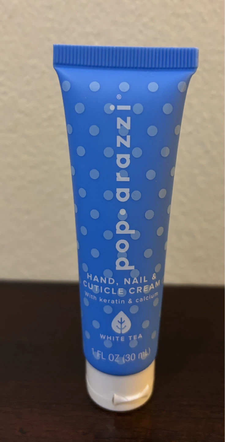 NEW-Pop-arazzi Hand, Nail & Cuticle Cream - White Tea 1oz
