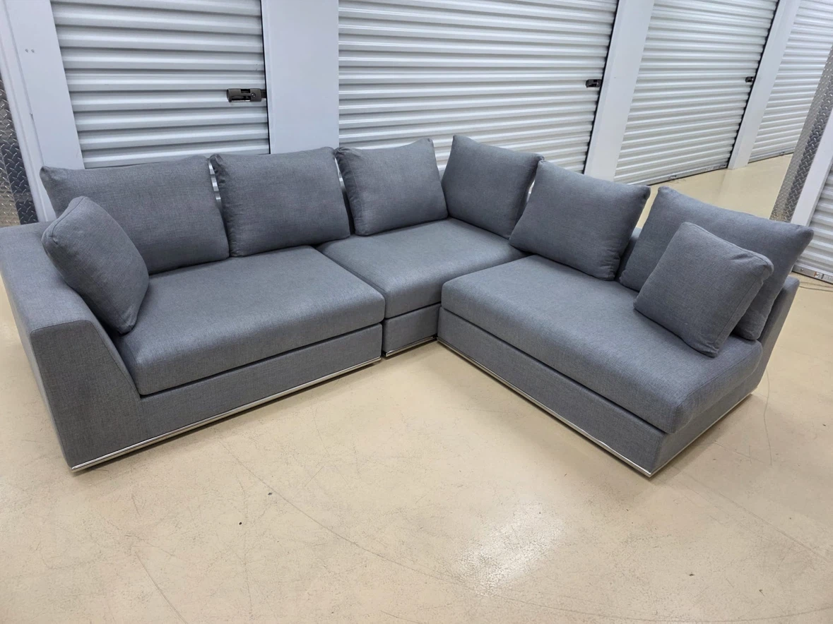 Stractube Grey Sectional Sofa with Pillows - photo 3