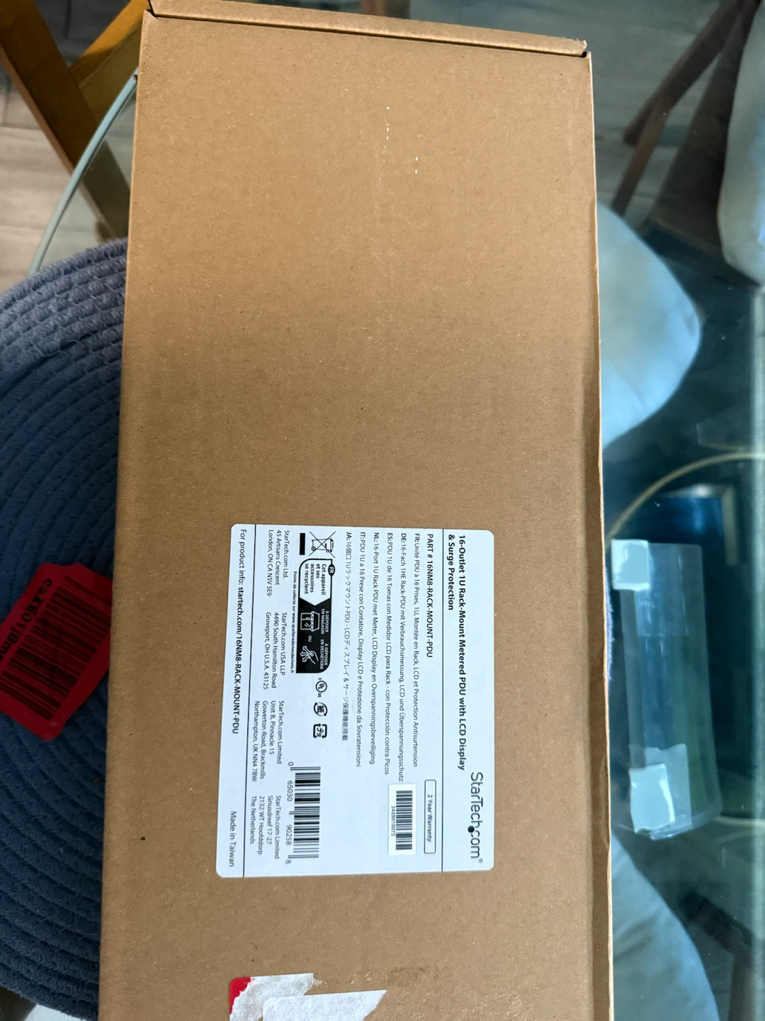 StarTech.com 7 Outlet Rackmount PDU with LCD