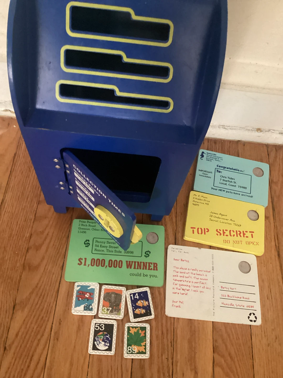 Melissa & Doug Mailbox Play Set - photo 2