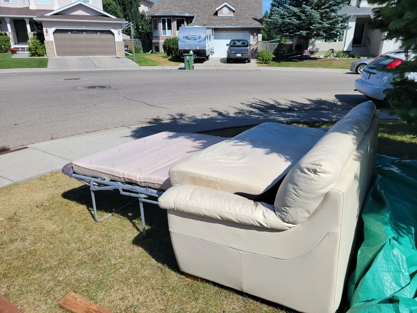 Leather Hide-a-Bed Sofa - photo 3