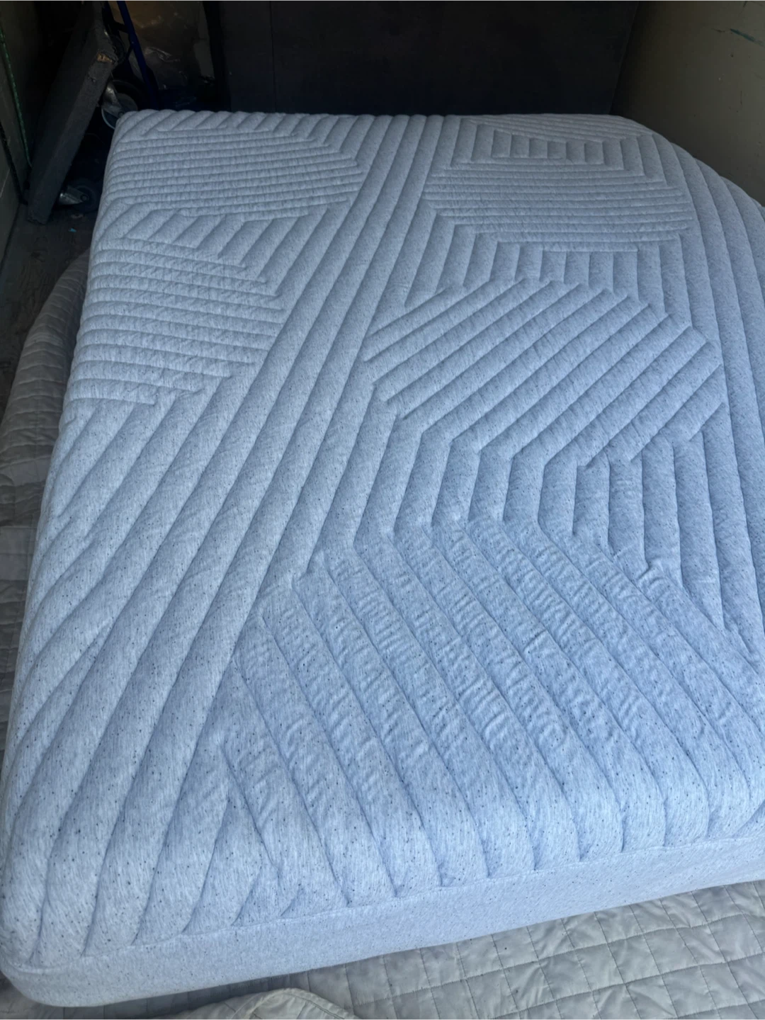 Queen Casper Wave Hybrid Mattress