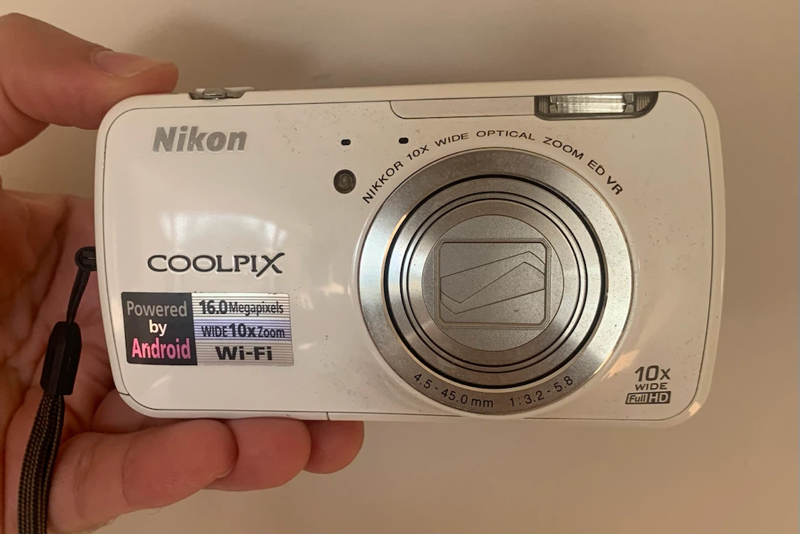 Nikon COOLPIX S800c Android Wi-Fi Digital Camera - photo 2