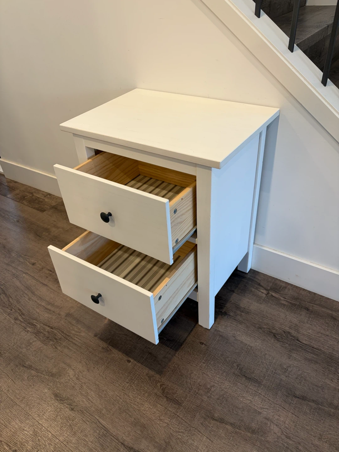 IKEA HEMNES nightstand in white - photo 2