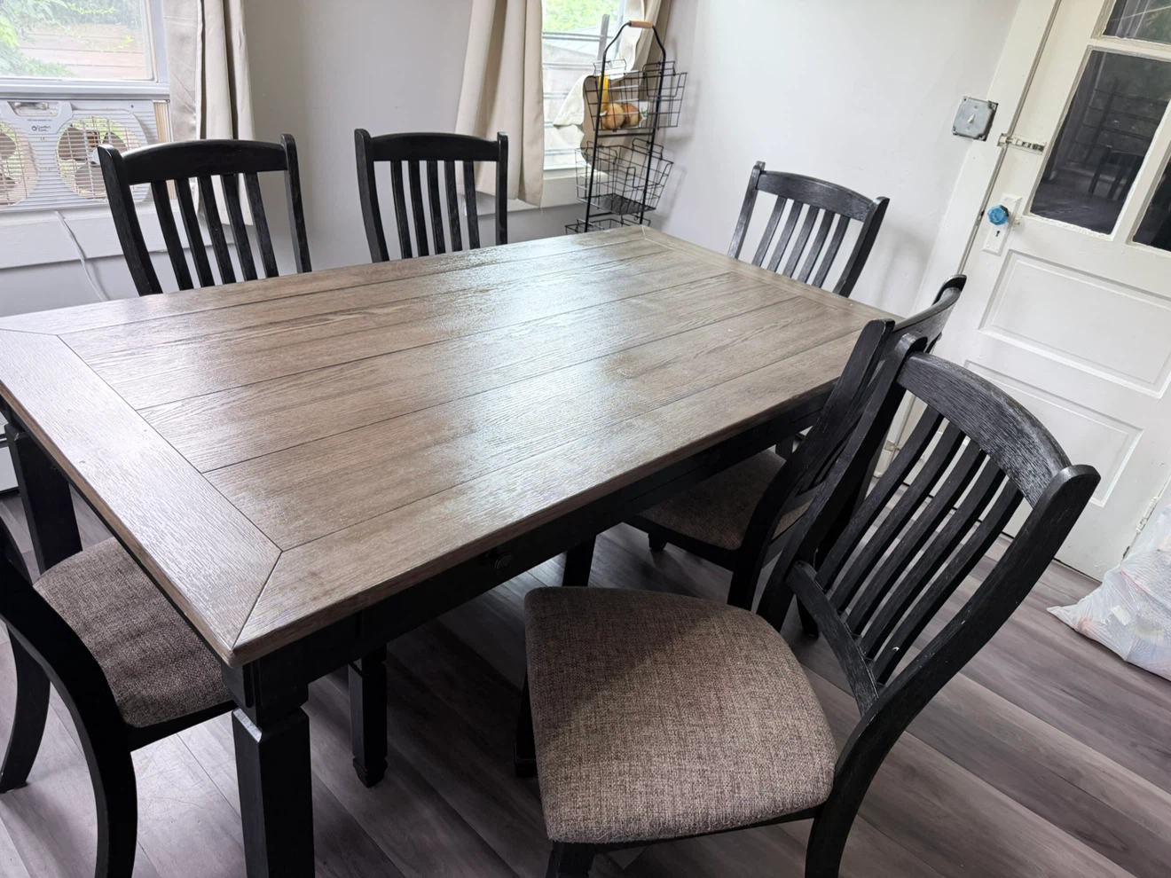 Dining Table and 6 Chairs Set - photo 2